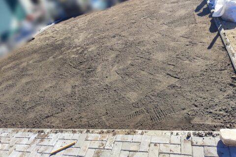 Gruntas paruoštas ruloninės vejos klojimui Kaune