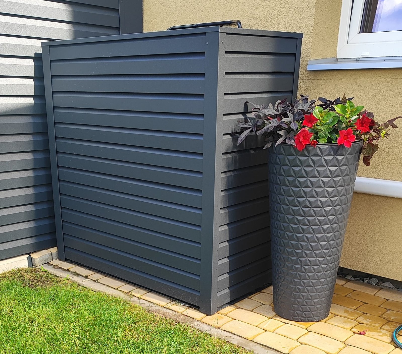 Skardos gaminys - kondicionieriaus skardinimas