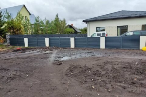 Žaliuzinė tvora 1,30 m aukščio miesto sklypui Druskininkuose